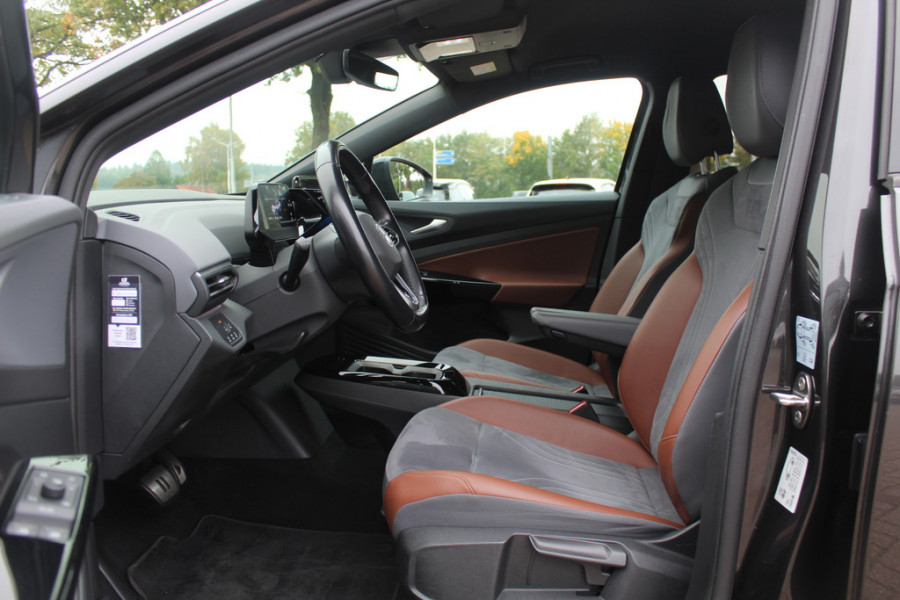 Volkswagen ID.4 First 77 kWh / SoH 88.6% / Camera / Apple CarPlay / DAB / 20'' / LED / Alcantara / Stoelverwarming / ACC