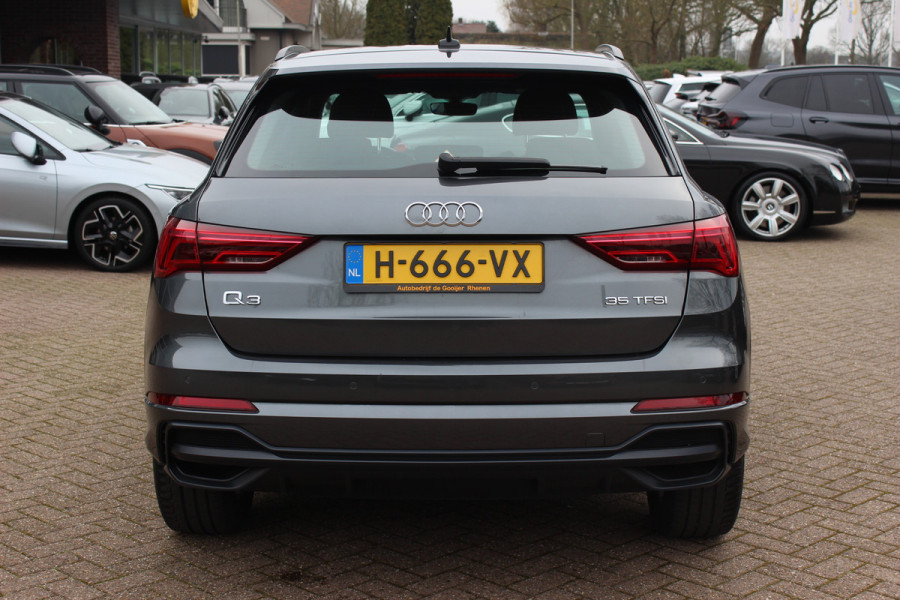 Audi Q3 35 TFSI Pro Line 3x S-Line / Navigatie / Half leder / 18'' / LED Koplampen / Parkeerhulp achter / Stoelverwarming / Cruise Control