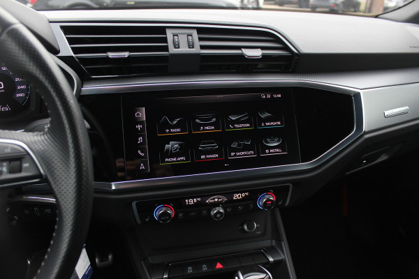 Audi Q3 35 TFSI Pro Line 3x S-Line / Navigatie / Half leder / 18'' / LED Koplampen / Parkeerhulp achter / Stoelverwarming / Cruise Control