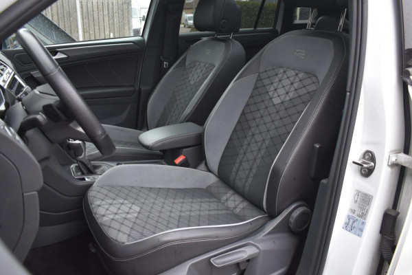 Volkswagen Tiguan 1.5 TSI R-Line | BLACK STYLE | PANORAMADAK | NAP | CAMERA | IQ LIGHT