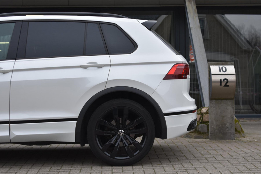 Volkswagen Tiguan 1.5 TSI R-Line | BLACK STYLE | PANORAMADAK | NAP | CAMERA | IQ LIGHT