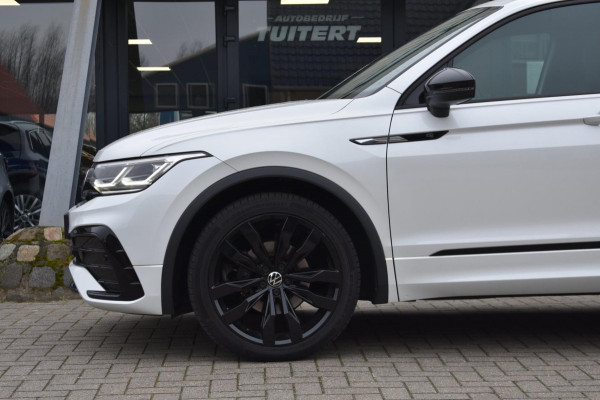 Volkswagen Tiguan 1.5 TSI R-Line | BLACK STYLE | PANORAMADAK | NAP | CAMERA | IQ LIGHT
