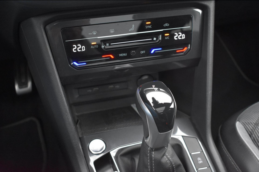 Volkswagen Tiguan 1.5 TSI R-Line | BLACK STYLE | PANORAMADAK | NAP | CAMERA | IQ LIGHT