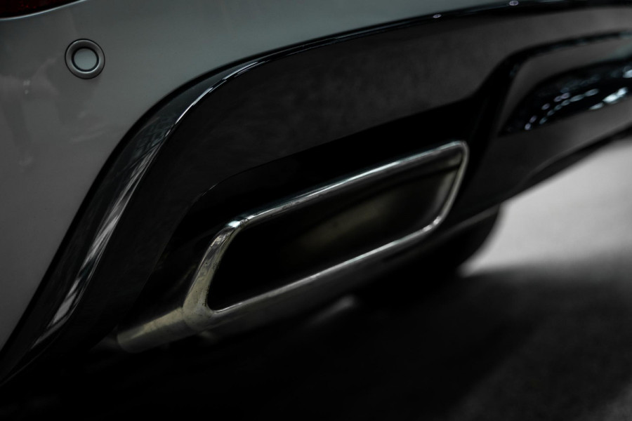 Land Rover Range Rover Sport 3.0 P510e First Edition | Meridian | Stoelverwarming en verkoeling | BTW |