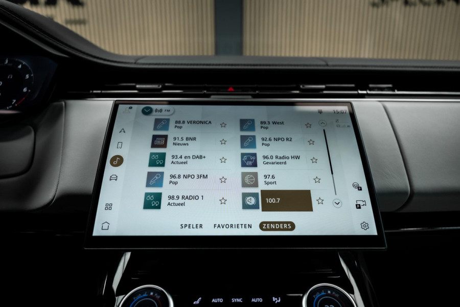 Land Rover Range Rover Sport 3.0 P510e First Edition | Meridian | Stoelverwarming en verkoeling | BTW |