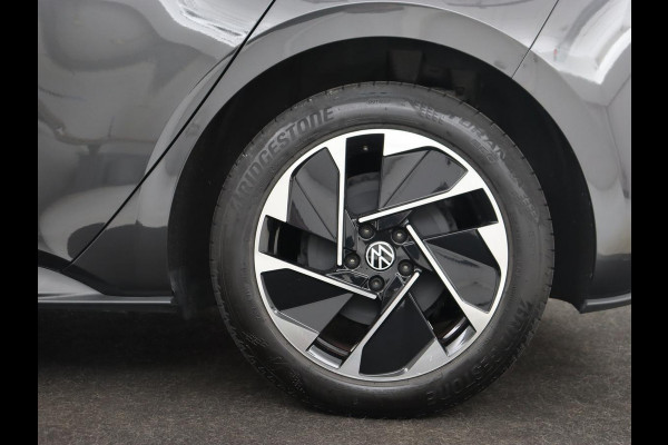 Volkswagen ID.3 Life 58 kWh | Carplay | Sfeerverlichting | Adaptive cruise | Stoelverwarming | Stuurverwarming | Parkeersensor | Navigatie | Climate controle