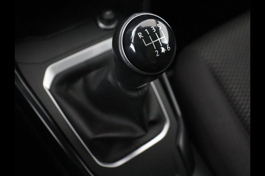 Volkswagen T-Roc 1.0 TSI | Adaptive cruise | Carplay | Airco | DAB | Bluetooth