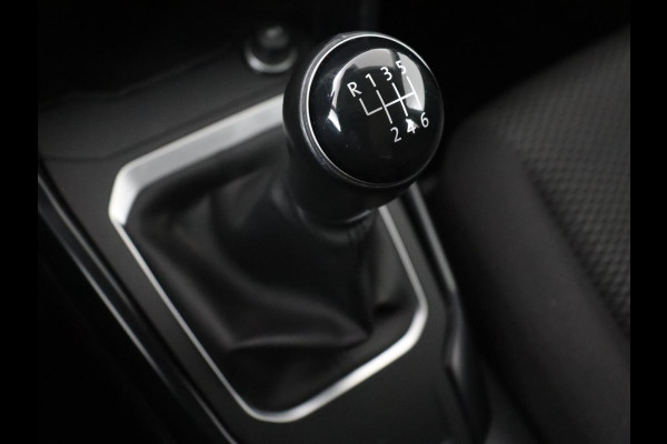 Volkswagen T-Roc 1.0 TSI | Adaptive cruise | Carplay | Airco | DAB | Bluetooth