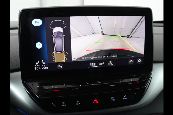 Volkswagen ID.4 First 77 kWh | Trekhaak | Stoel & stuurverwarming | Adaptive cruise | Camera | Carplay | Half leder | Navigatie | 20'' | Full LED | Keyless | Climate control | Sfeerverlichting