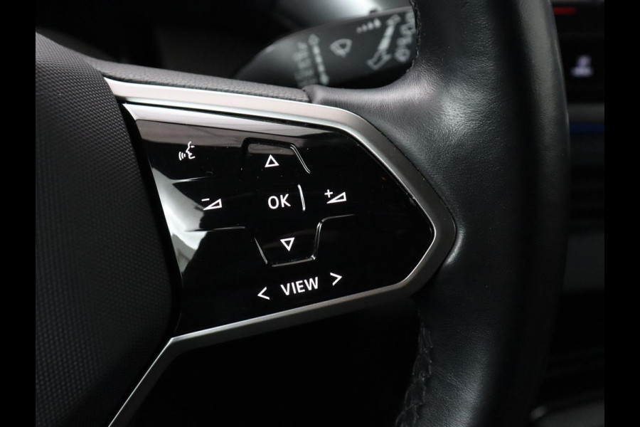 Volkswagen ID.4 First 77 kWh | Trekhaak | Stoel & stuurverwarming | Adaptive cruise | Camera | Carplay | Half leder | Navigatie | 20'' | Full LED | Keyless | Climate control | Sfeerverlichting