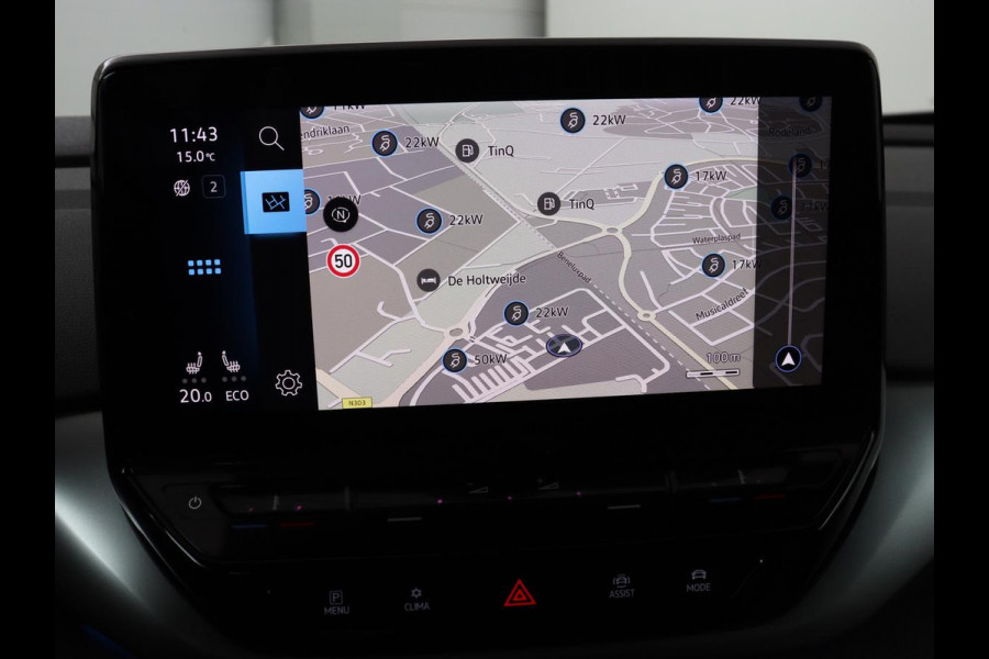 Volkswagen ID.4 First 77 kWh | Trekhaak | Stoel & stuurverwarming | Adaptive cruise | Camera | Carplay | Half leder | Navigatie | 20'' | Full LED | Keyless | Climate control | Sfeerverlichting