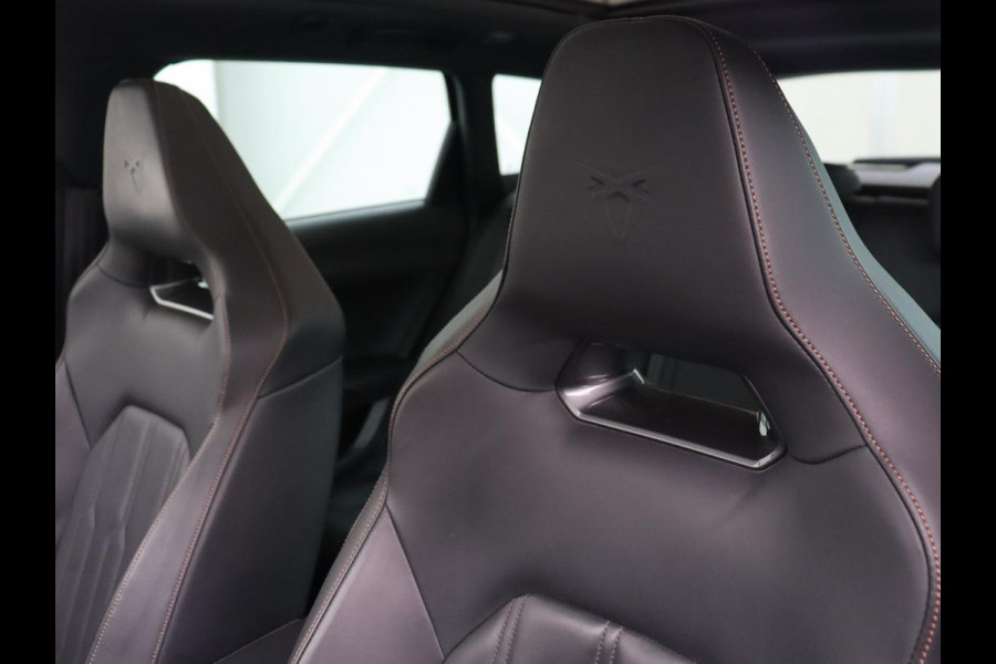 CUPRA Leon 1.4 eHybrid VZ | 245pk | Panoramadak | Leder | Stoelverwarming | Adaptive cruise | Camera | Carplay | Navigatie | Sfeerverlichting | Memory | Sportstoelen | Full LED | PHEV | Plug In