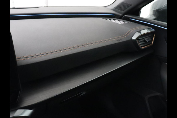 CUPRA Leon 1.4 eHybrid VZ | 245pk | Panoramadak | Leder | Stoelverwarming | Adaptive cruise | Camera | Carplay | Navigatie | Sfeerverlichting | Memory | Sportstoelen | Full LED | PHEV | Plug In