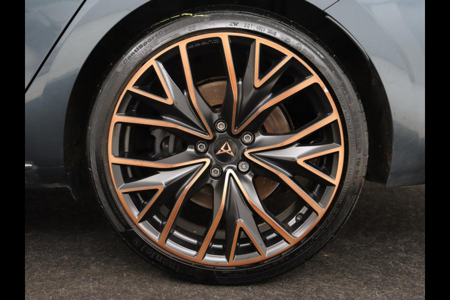 CUPRA Leon 1.4 eHybrid VZ | 245pk | Panoramadak | Leder | Stoelverwarming | Adaptive cruise | Camera | Carplay | Navigatie | Sfeerverlichting | Memory | Sportstoelen | Full LED | PHEV | Plug In