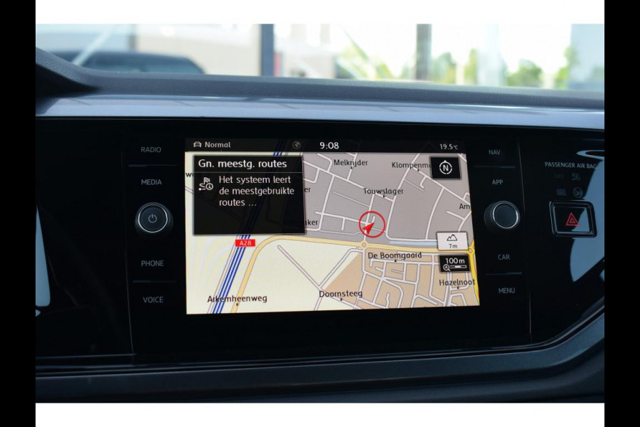 Volkswagen Polo 1.0 TSI Highline Business R | Apple CarPlay | Half Leer | Sportstoelen | Senoren