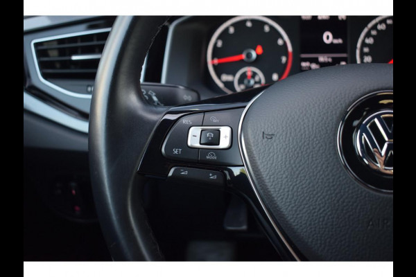 Volkswagen Polo 1.0 TSI Highline Business R | Apple CarPlay | Half Leer | Sportstoelen | Senoren