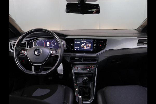 Volkswagen Polo 1.0 TSI Highline Business R 95 pk | Navigatie | Parkeersensoren | Autom. airco | Adaptieve cruise control | Voll. digitaal instrumentenpaneel |