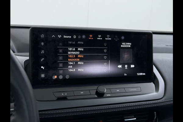 Nissan QASHQAI 1.3 MHEV Xtronic N-Connecta | FABRIEKSGARANTIE| PANO| VOORRUITVERWARMING| STOEL + STUUR VERWARMING| 360 CAMERA| DODE HOEK| HEAD-UP| ELEK. ACHTERKLEP