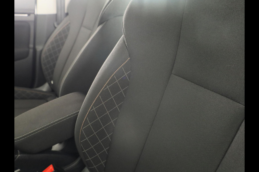 Škoda Kamiq 1.0 TSI Ambition 110 pk Automaat (DSG) | Verlengde garantie || Navigatie via App | Cruise control | LED koplampen | Apple Carplay/Android Auto |