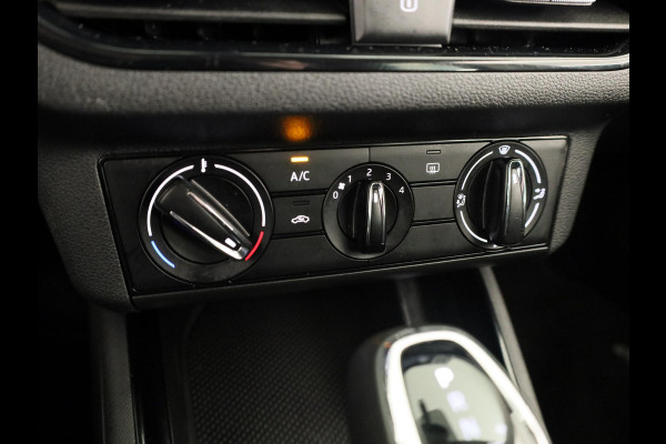 Škoda Kamiq 1.0 TSI Ambition 110 pk Automaat (DSG) | Verlengde garantie || Navigatie via App | Cruise control | LED koplampen | Apple Carplay/Android Auto |