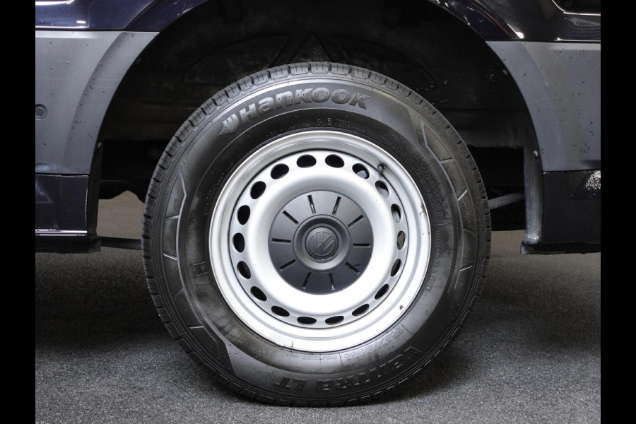 Volkswagen Crafter 2.0 TDI 177pk Automaat L3H3 / L2H2 Highline Airco App-connect ACC Camera Trekhaak