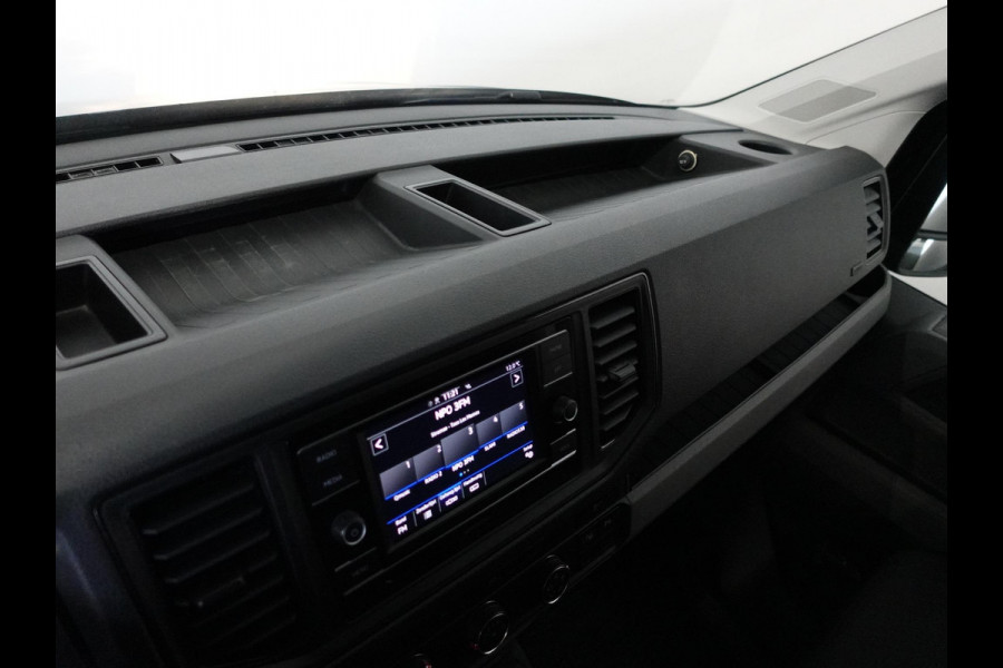 Volkswagen Crafter 2.0 TDI 177pk Automaat L3H3 / L2H2 Highline Airco App-connect ACC Camera Trekhaak