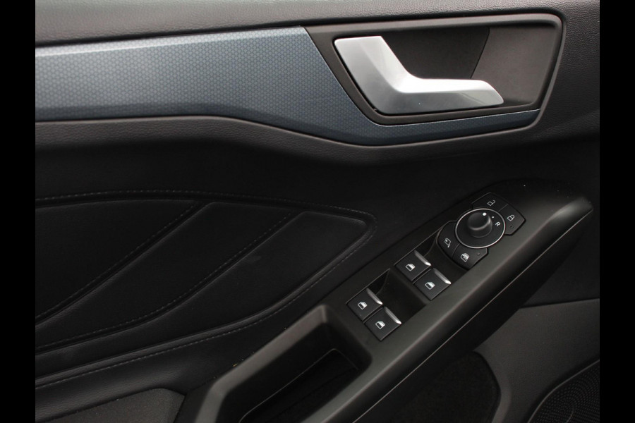 Ford Focus 155pk Hybrid Automaat Active X Navigatie Climate Control Camera Parkeer sensoren B&O Dab Led Lichtmetalen velgen