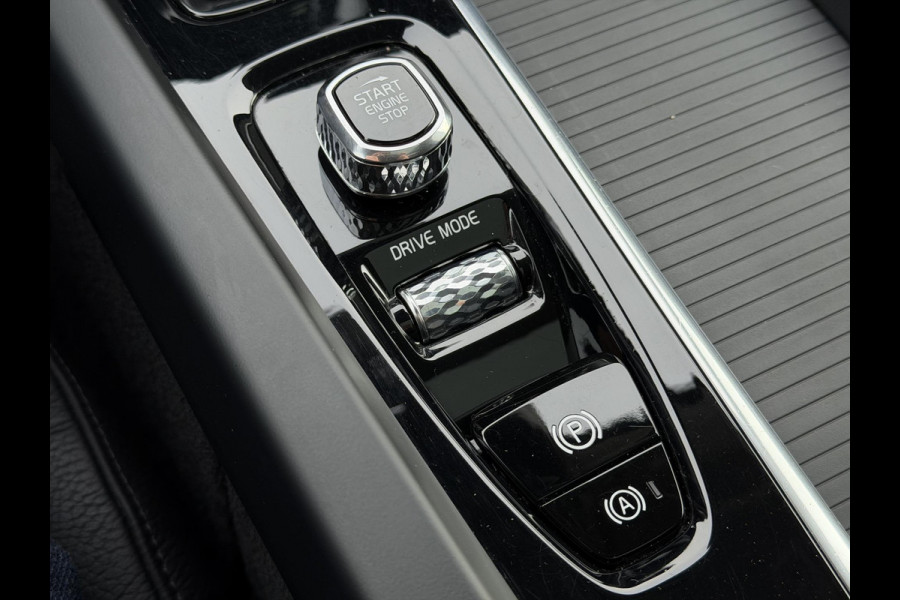 Volvo XC60 2.0 Recharge T6 AWD Inscription 1e Eigenaar|Pano|Leder|Navi|340pk|PDC|Dealer Onderhouden|N.A.P|APK tot 11-2026