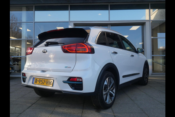 Kia e-Niro DynamicPlusLine 64 kWh | SOH 95,5% | 3Fase | JBL Audio | Stoel geheugen | Cruise | Clima | Camera | Carplay | Navi | Stoel-stuurverwarming |
