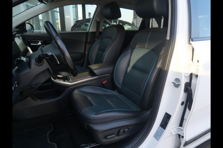 Kia e-Niro DynamicPlusLine 64 kWh | SOH 95,5% | 3Fase | JBL Audio | Stoel geheugen | Cruise | Clima | Camera | Carplay | Navi | Stoel-stuurverwarming |