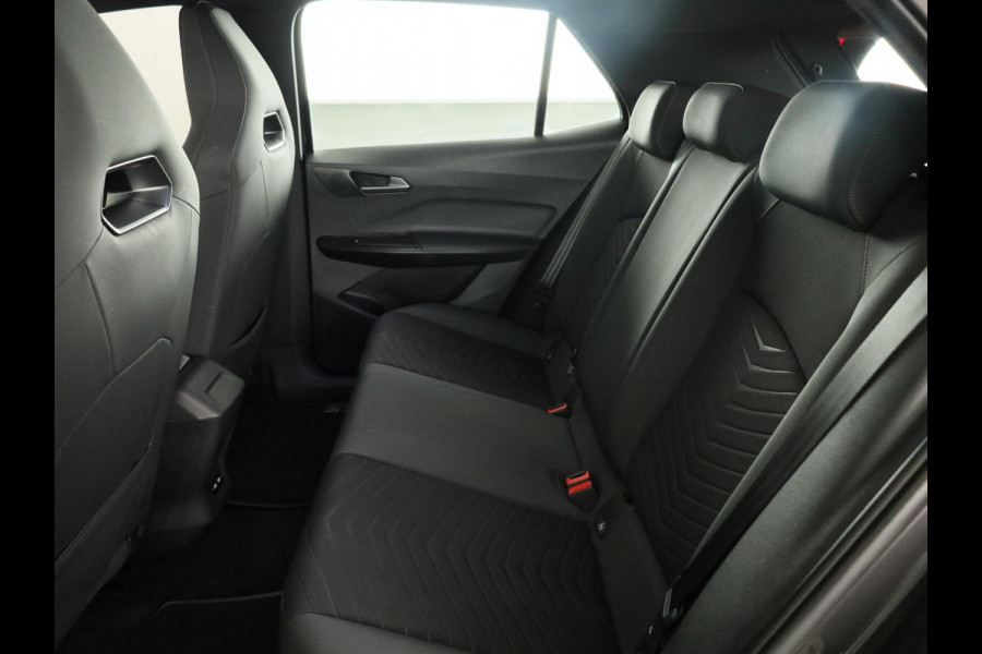 CUPRA Born Business One 62 kWh 204pk | Navigatie | Adaptieve cruise controle | Verwarmbare voorstoelen | 18 inch Lichtmetalen velgen