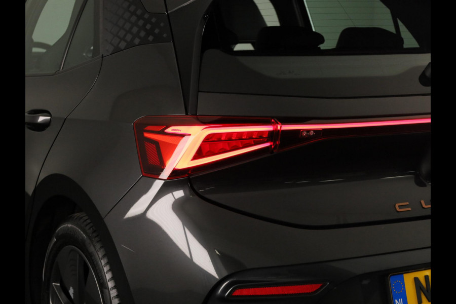 CUPRA Born Business One 62 kWh 204pk | Navigatie | Adaptieve cruise controle | Verwarmbare voorstoelen | 18 inch Lichtmetalen velgen