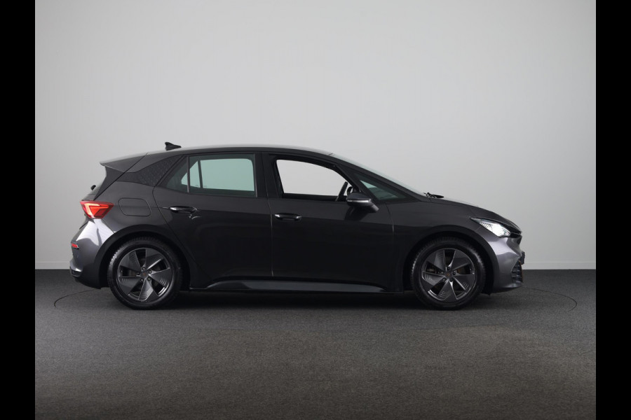 CUPRA Born Business One 62 kWh 204pk | Navigatie | Adaptieve cruise controle | Verwarmbare voorstoelen | 18 inch Lichtmetalen velgen