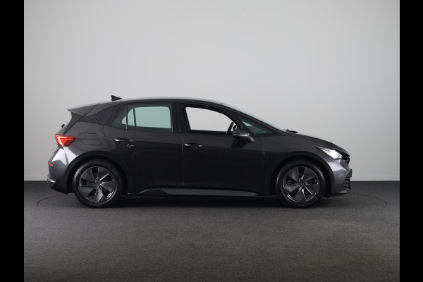 CUPRA Born Business One 62 kWh 204pk | Navigatie | Adaptieve cruise controle | Verwarmbare voorstoelen | 18 inch Lichtmetalen velgen