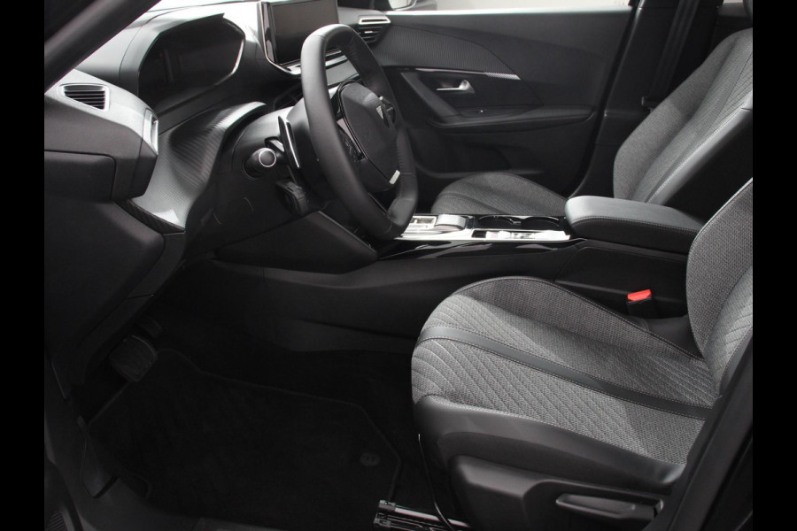 Peugeot 2008 1.2 Hybrid 136 pk Automaat Allure | Navigatie | Apple Carplay/Android Auto | Climate Control | Dab | Led | Parkeer sensoren | Cruise Control | Stoelverwarming