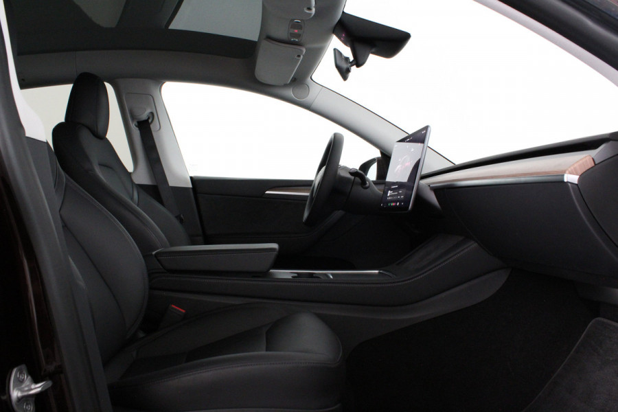 Tesla Model Y RWD 58 kWh Midnight Cherry Red/20inch/Trekhaak/Premium interieur