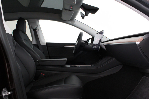 Tesla Model Y RWD 58 kWh Midnight Cherry Red/20inch/Trekhaak/Premium interieur