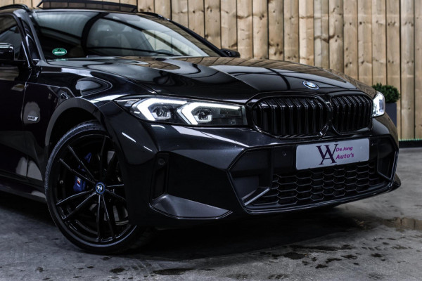 BMW 3 Serie Touring 330e xDrive M-Sport *Pano*H/K*Camera*Comforttoegang*