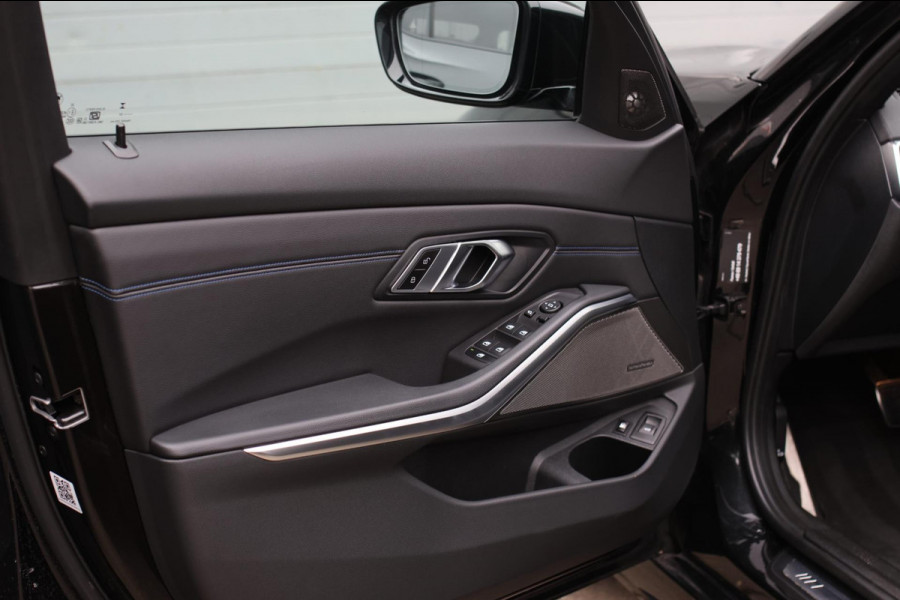 BMW 3 Serie Touring 330e xDrive M-Sport *Pano*H/K*Camera*Comforttoegang*