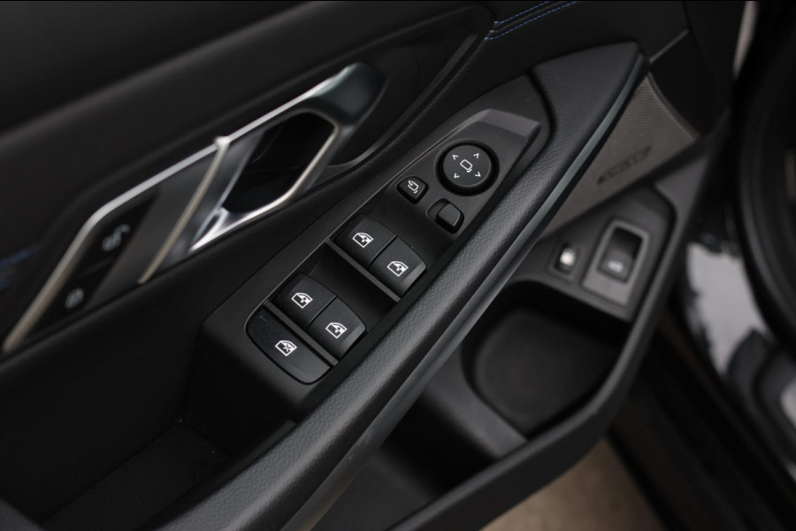 BMW 3 Serie Touring 330e xDrive M-Sport *Pano*H/K*Camera*Comforttoegang*