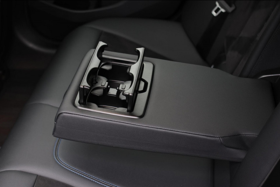 BMW 3 Serie Touring 330e xDrive M-Sport *Pano*H/K*Camera*Comforttoegang*