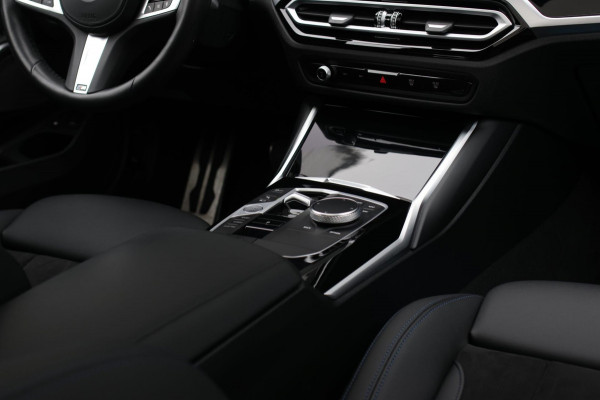 BMW 3 Serie Touring 330e xDrive M-Sport *Pano*H/K*Camera*Comforttoegang*
