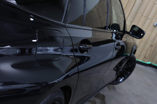 BMW 3 Serie Touring 330e xDrive M-Sport *Pano*H/K*Camera*Comforttoegang*