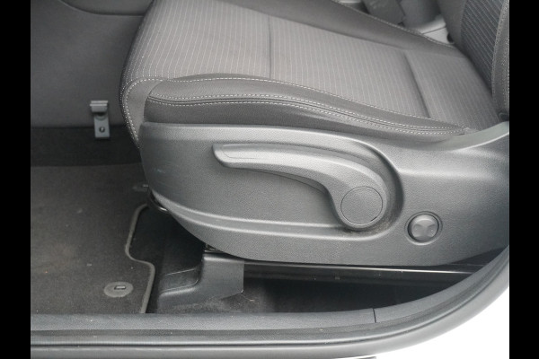 Kia Sportage 1.6 GDI DynamicLine - Cruise Control - Climate Control - Lichtmetalen Velgen 17'' - Navigatie - Fabrieksgarantie Tot 2026 T/M 19-10