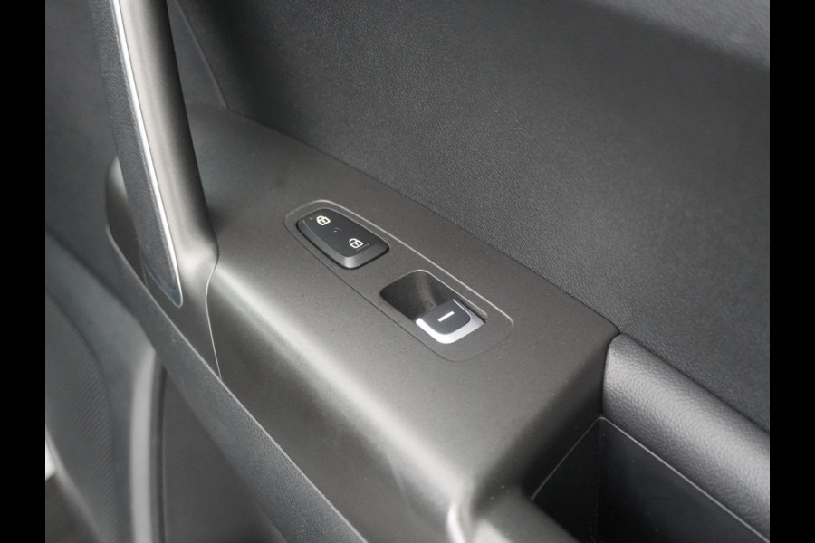 Kia Sportage 1.6 GDI DynamicLine - Cruise Control - Climate Control - Lichtmetalen Velgen 17'' - Navigatie - Fabrieksgarantie Tot 2026 T/M 19-10