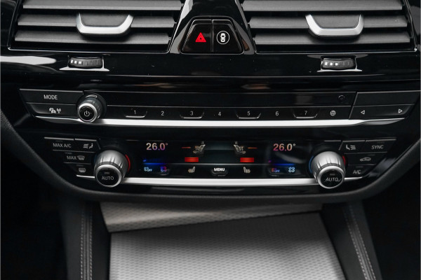 BMW 5 Serie 540i M-Sport High Executive Schuifdak HUD ACC 360° H&K Stuurverw