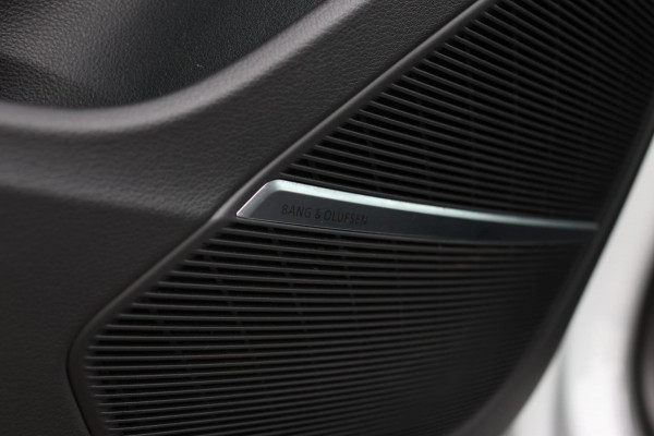 Audi Q8 60 TFSI e Quattro Competition *Pano*RS-Stoelen*B&O*Soft-Close*ABT*