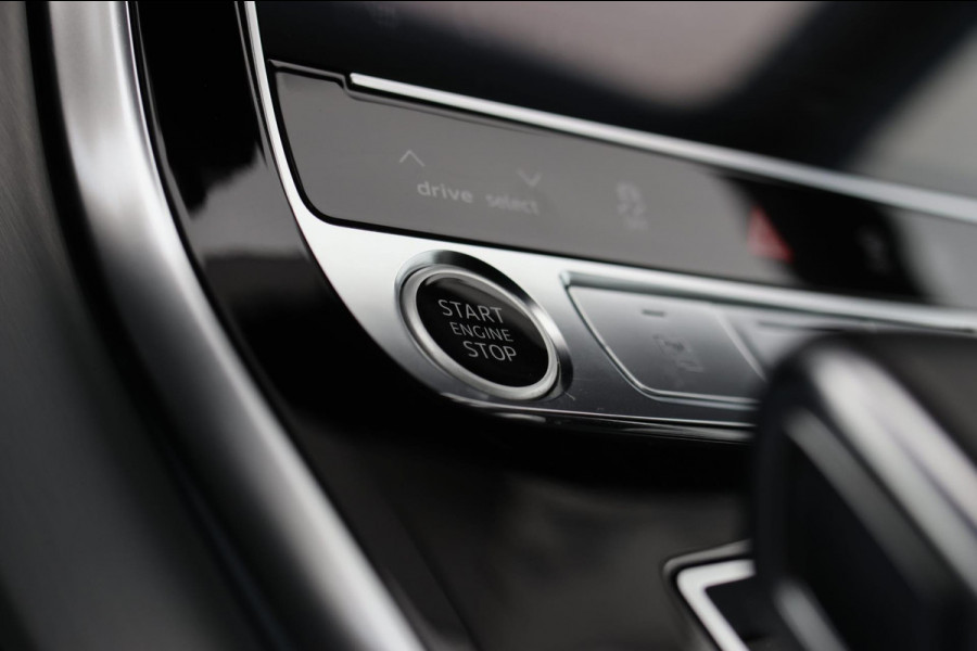 Audi Q8 60 TFSI e Quattro Competition *Pano*RS-Stoelen*B&O*Soft-Close*ABT*