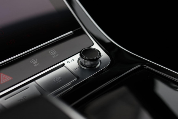 Audi Q8 60 TFSI e Quattro Competition *Pano*RS-Stoelen*B&O*Soft-Close*ABT*