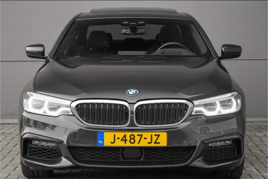 BMW 5 Serie 540i M-Sport High Executive Schuifdak HUD ACC 360° H&K Stuurverw